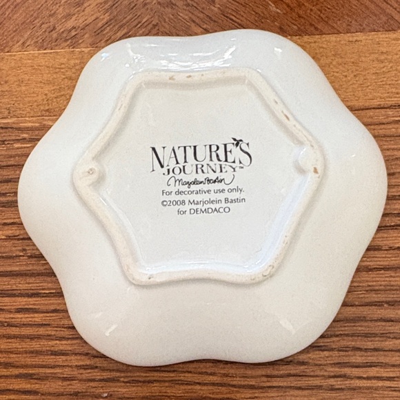 Demdaco Nature's Journey White Trinket Dish - Picture 2 of 3